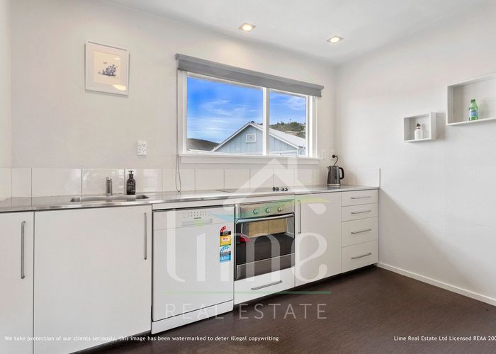  at 4/15A Marriner Street, Sumner, Christchurch