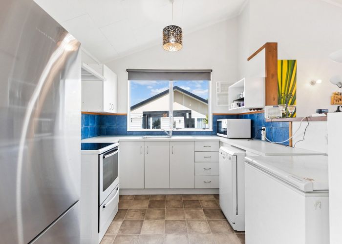  at 11 Perrin Place, Kelvin Grove, Palmerston North
