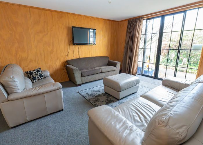  at Room  1 Unit 1/46 Queen Street, North Dunedin, Dunedin, Otago