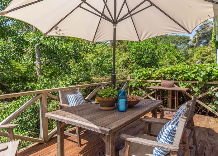  at 62 Chatham Avenue, Paremoremo, Auckland