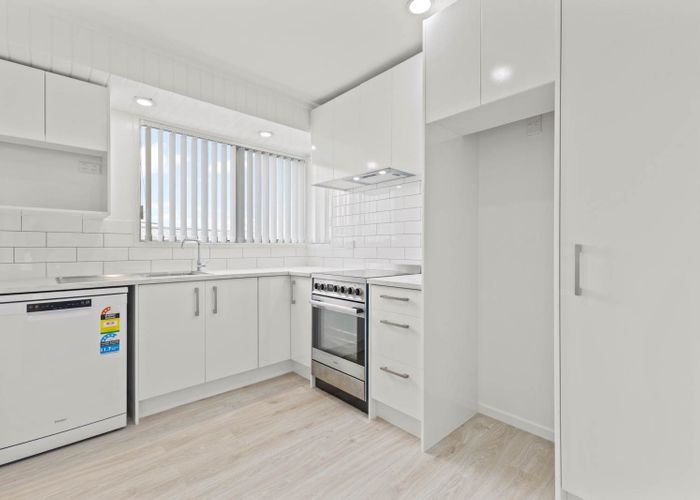  at 2/48 Archmillen Avenue, Pakuranga, Manukau City, Auckland