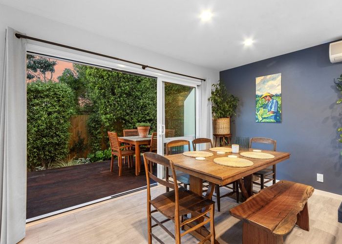  at 87 Cannon Hill Crescent, Mount Pleasant, Christchurch