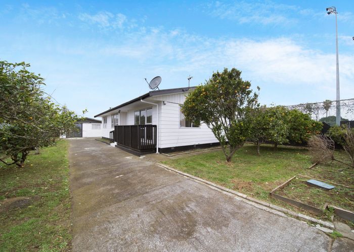  at 22 Dairy Road, Otara, Auckland