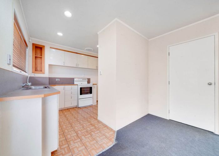  at 2/7 Glen Avenue, Papatoetoe, Manukau City, Auckland