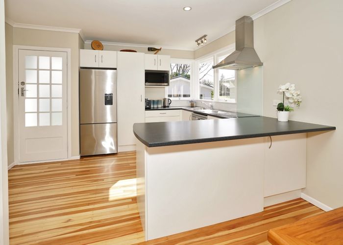  at 33 Beech Crescent, Hillcrest, Hamilton