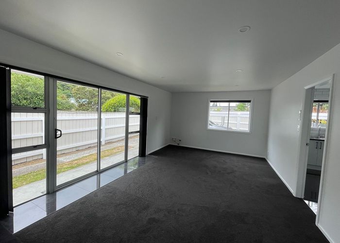  at 2/5 Charles Street, Belmont, Lower Hutt, Wellington