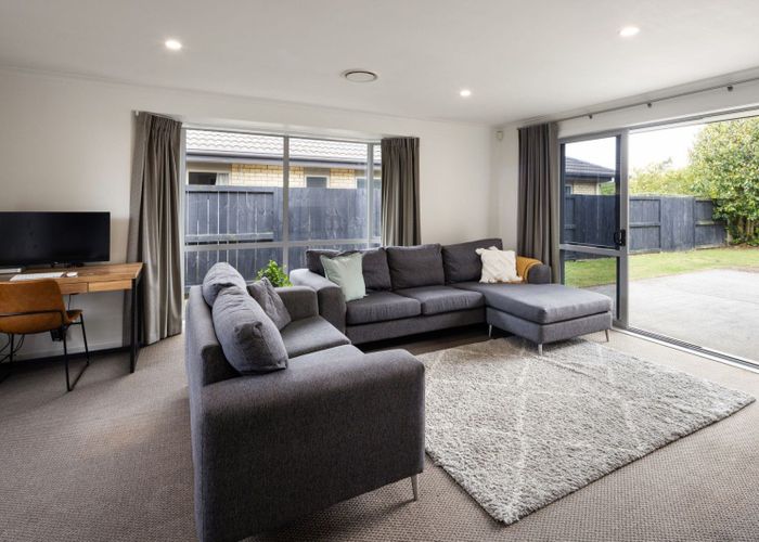  at 59 Wiltshire Drive, Huntington, Hamilton