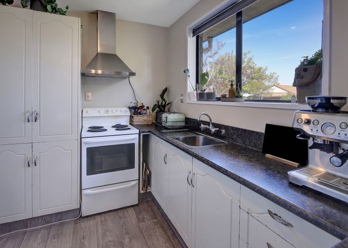  at 1/27 Marlene Street, Casebrook, Christchurch