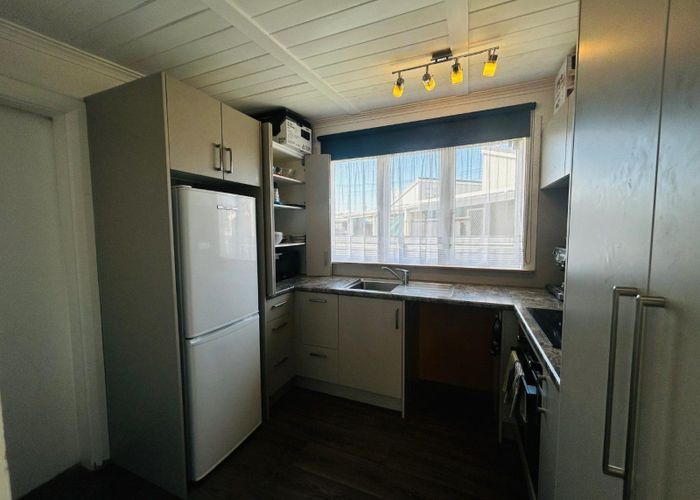  at 2 Moore Avenue, Tawhero, Whanganui, Manawatu / Whanganui