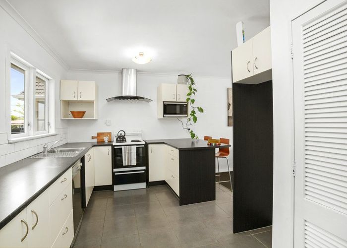  at 12A Naenae Road, Naenae, Lower Hutt