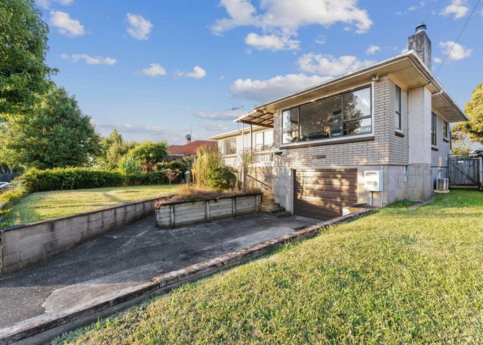  at 43 Clayton Avenue, Otara, Auckland