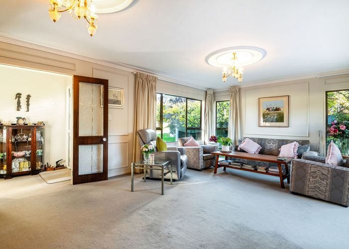  at 21 Amante Crescent, Mairangi Bay, Auckland