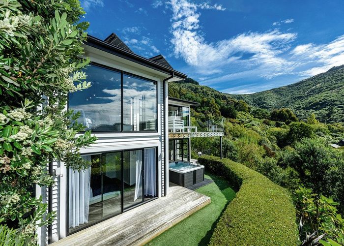  at 9A Hay'S Rise, Lyttelton