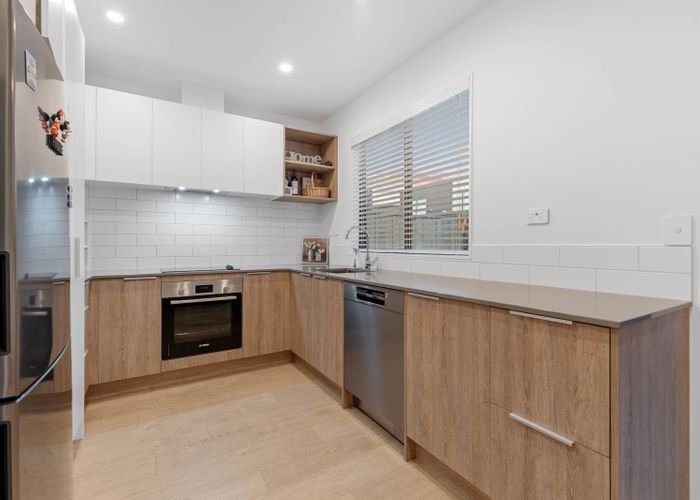  at 31 Nga Pona Toru Road, Flat Bush, Manukau City, Auckland