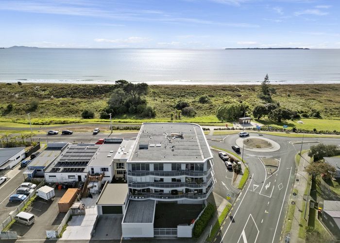  at 2/898 Papamoa Beach Road, Papamoa Beach, Tauranga, Bay Of Plenty