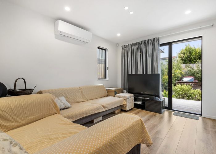  at 3/100 Target Road, Wairau Valley, Auckland