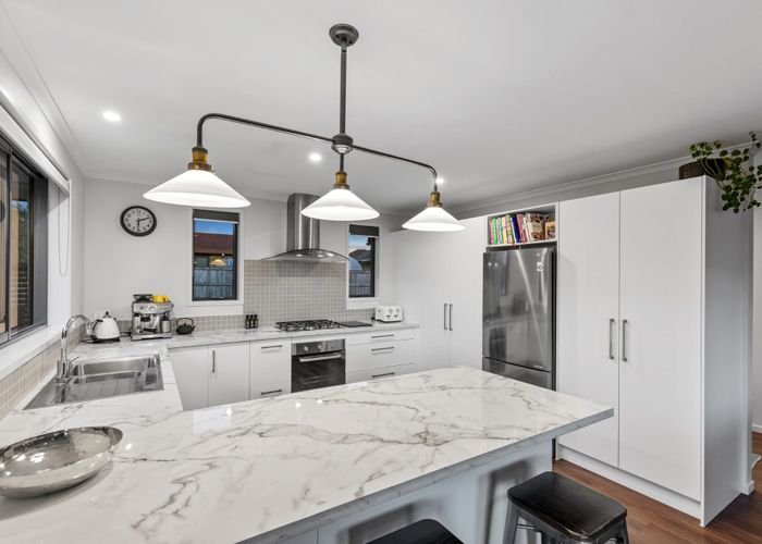  at 17 Waterside Drive, Pyes Pa, Tauranga