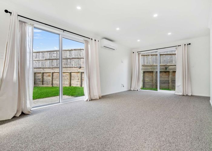  at 2/8 Mila Paige Close, Glenview, Hamilton, Waikato