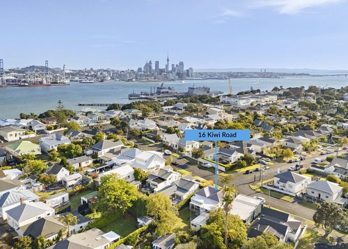 at 16 Kiwi Road, Devonport, North Shore City, Auckland