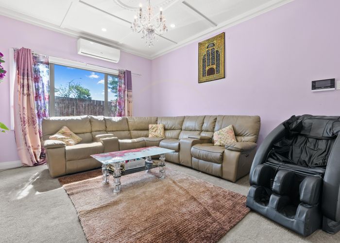  at 127 Mangere Road, Otahuhu, Auckland