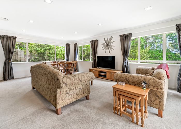  at 80 Rising Parade, Fairview Heights, Auckland