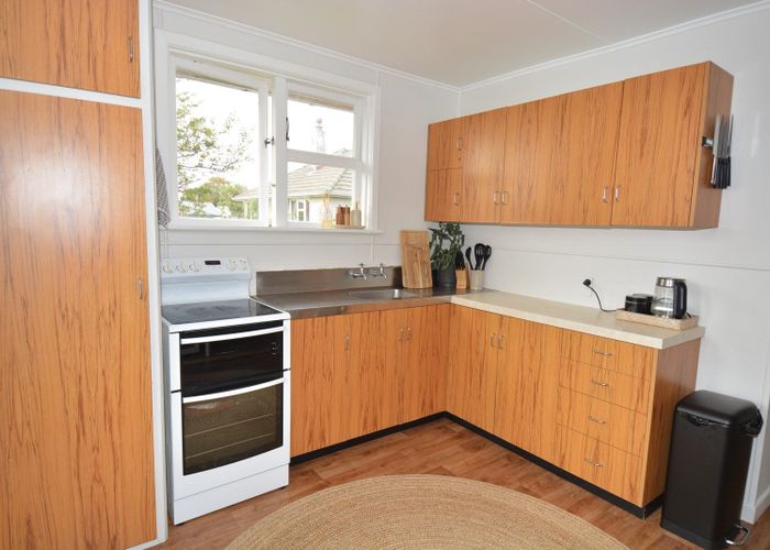  at 33 Lithgow Place East, Glengarry, Invercargill