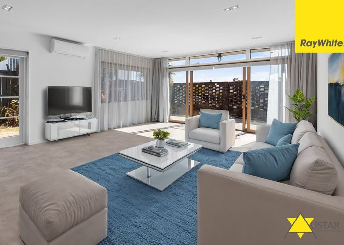  at 2/17 Hawkins Street, Meadowbank, Auckland City, Auckland