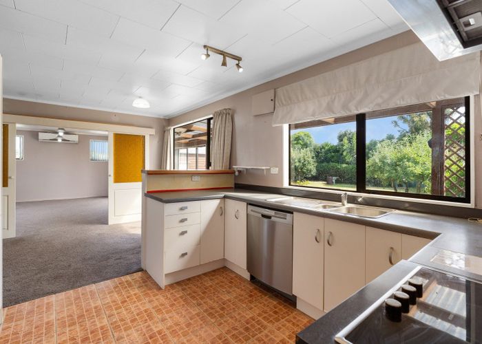  at 28 Kiharoa Street, Otaki Beach, Otaki