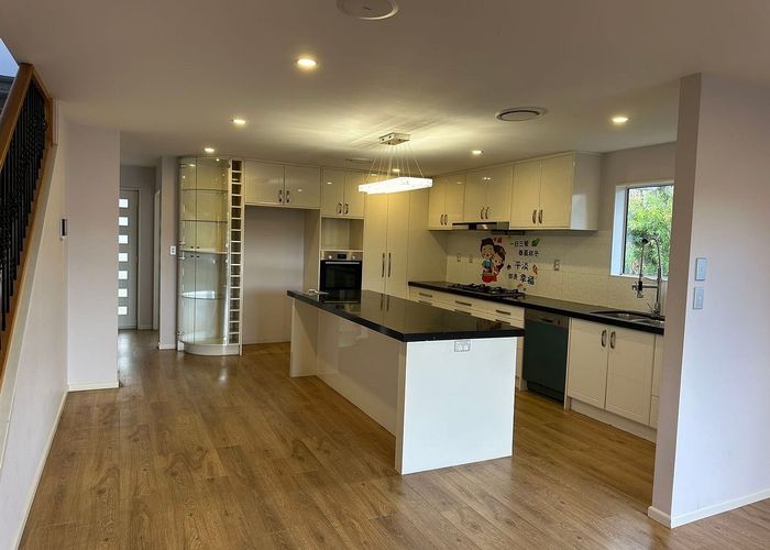  at 56A Hutchinson Avenue, New Lynn, Auckland