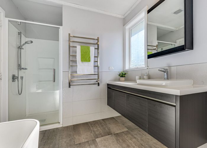  at 49 English Street, Saint Andrews, Hamilton, Waikato