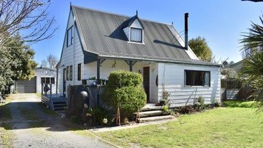  at 4 Mavis Avenue, Waikawa Beach, Manakau