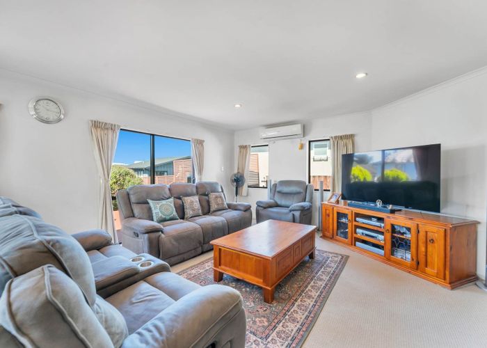  at 6 Youth Street, Mount Roskill, Auckland City, Auckland