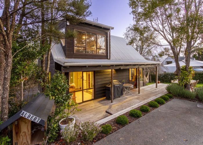  at 19 Bernard Magnus Lane, Greenhithe, Auckland