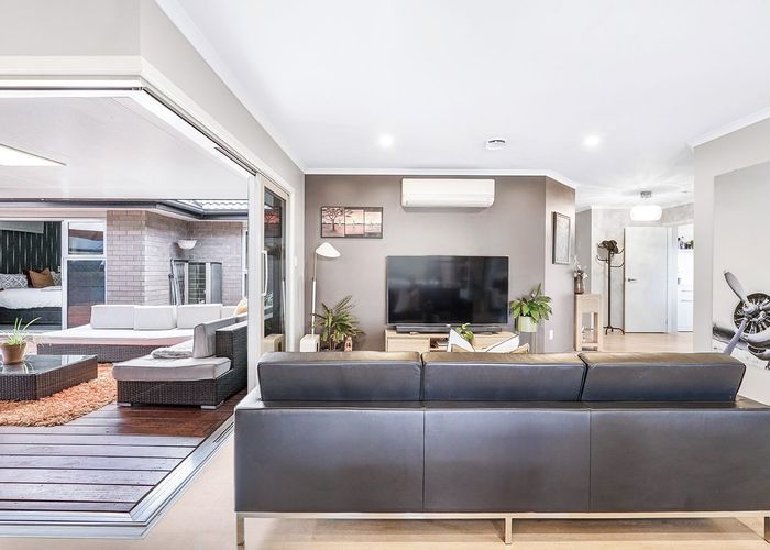  at 20 Teatree Close, Huntington, Hamilton