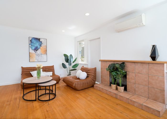  at 38 Lyttelton Avenue, Forrest Hill, Auckland