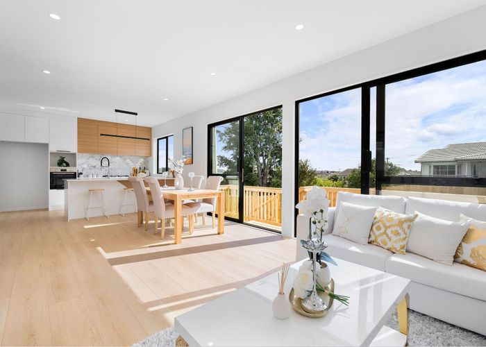  at 16D Exmouth Road, Northcote, North Shore City, Auckland