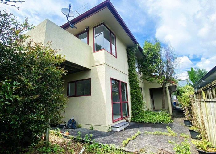  at 11B Langana Avenue, Browns Bay, North Shore City, Auckland