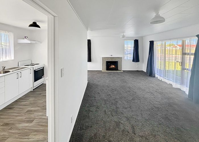  at 2 Tenby Terrace, Flaxmere, Hastings