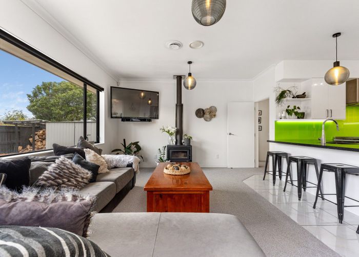  at 5 Crabapple Close, Milson, Palmerston North