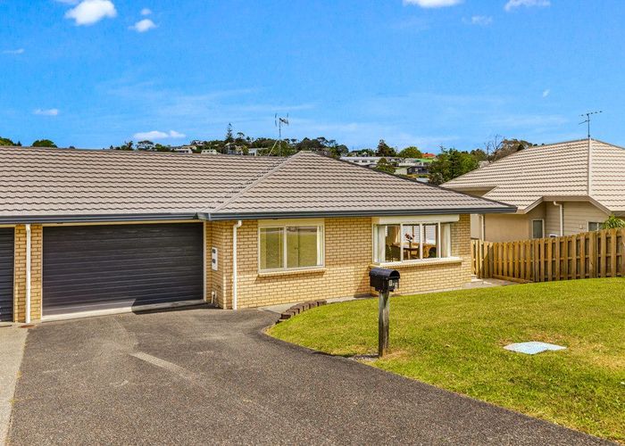  at 2/9 Mably Court, Stanmore Bay, Whangaparaoa