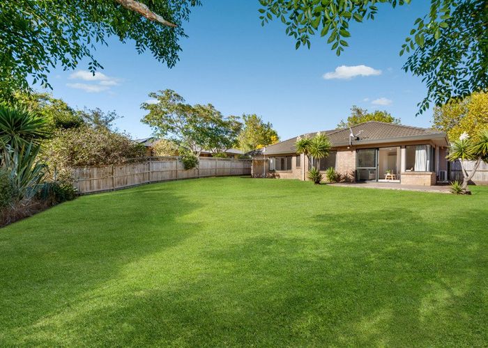  at 38 Cottesmore Place, Huntington Park, Auckland