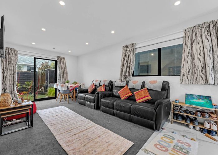  at 7/57 Taikata Road, Te Atatu Peninsula, Waitakere City, Auckland