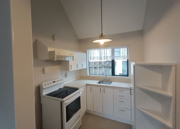  at 3/988 High Street, Avalon, Lower Hutt