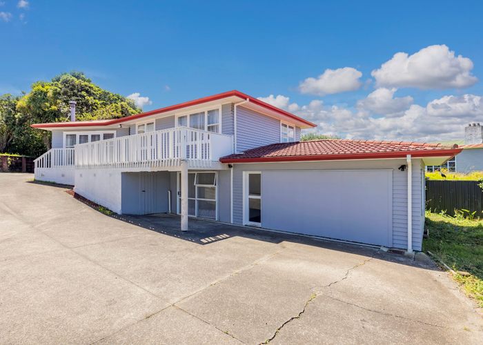  at 33 Hillview Avenue, New Windsor, Auckland