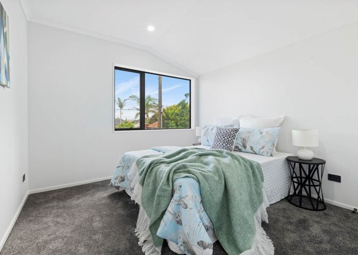  at 1E  Carlie Road, Papatoetoe, Manukau City, Auckland