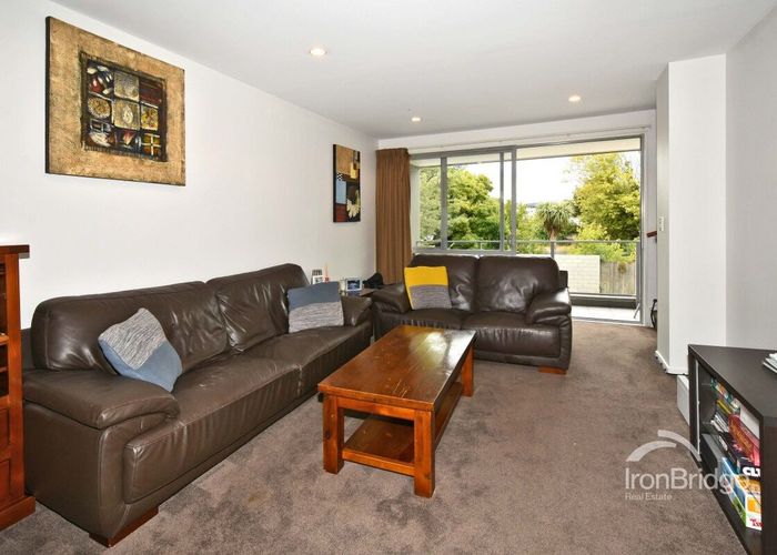  at 9/106 Bealey Avenue, City Centre, Christchurch City, Canterbury