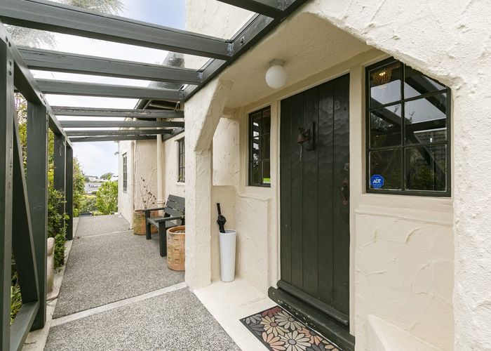  at 42 Nicholson Road, Khandallah, Wellington