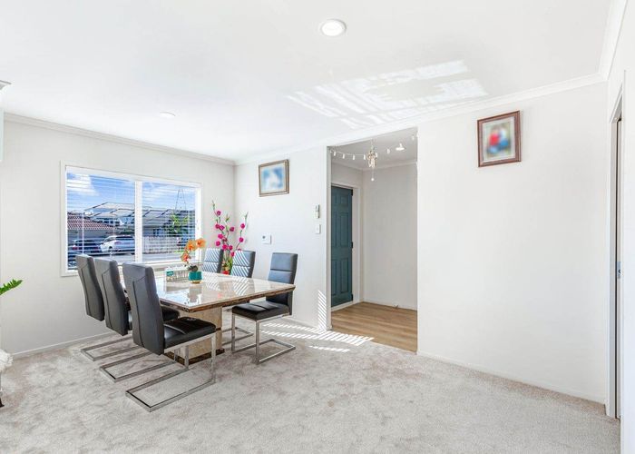  at 25 Carrick Glen Avenue, Flat Bush, Auckland