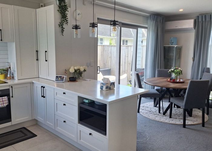  at 44a Pine Avenue, Upper Hutt, Upper Hutt, Wellington