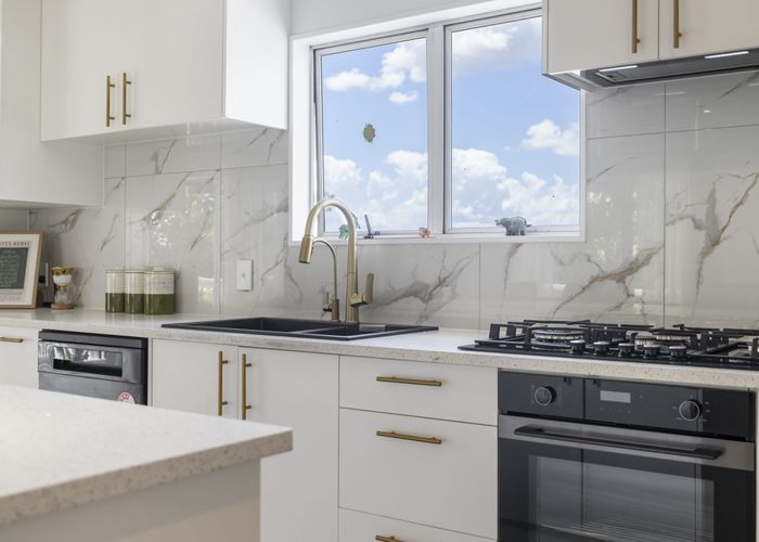  at 6 Constance Place, Clover Park, Manukau City, Auckland